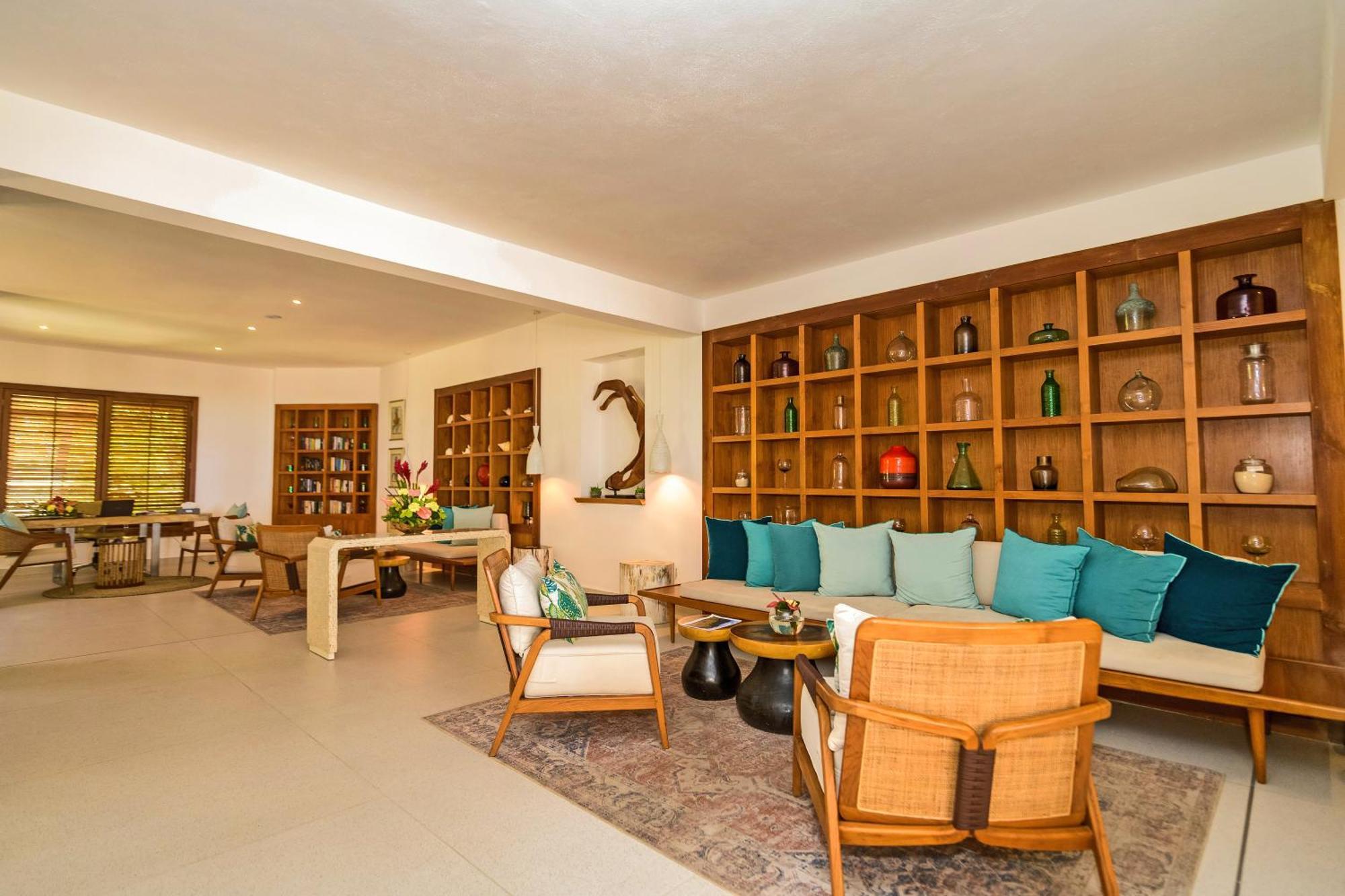 ซีเซนซ์ บูติก โฮเทล แอนด์ สปา - สำหรับผู้ใหญ่เท่านั้น Hotel เบลล์ แมร์ ภายนอก รูปภาพ The interior of a villa at the resort